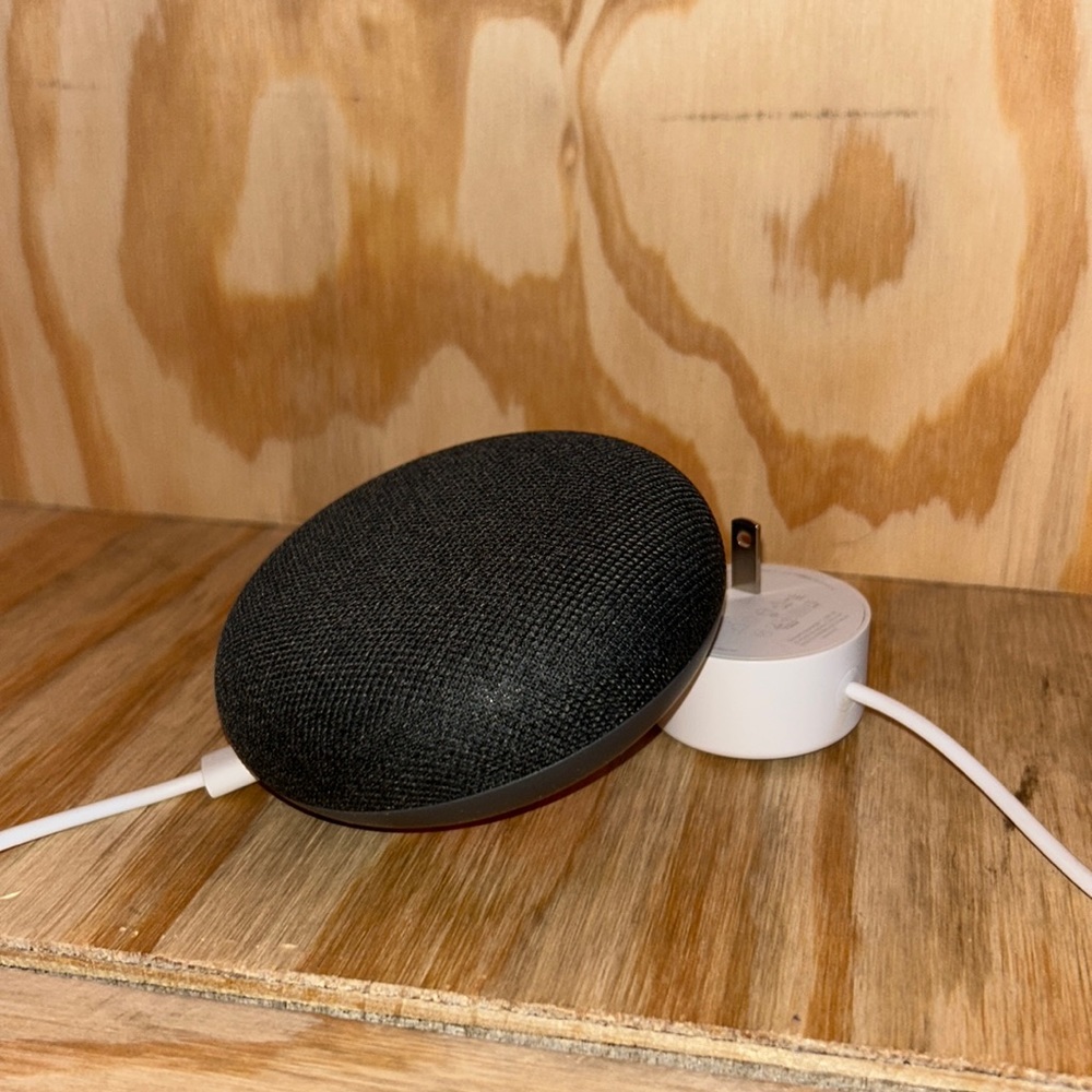 Google Home Mini